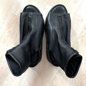 DKNY Leather Lug Sole Shoe.